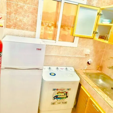 فندق الرستاق Takham Exterior photo